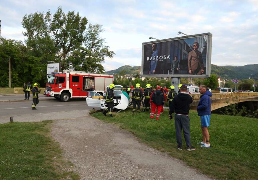 (VIDEO, FOTO) Usmrtio pedagogicu, pa NASTAVIO S BAHAĆENJEM: Mladić (21), optužen za tragediju na mostu u Banjaluci, snimao se kako divlja na putu