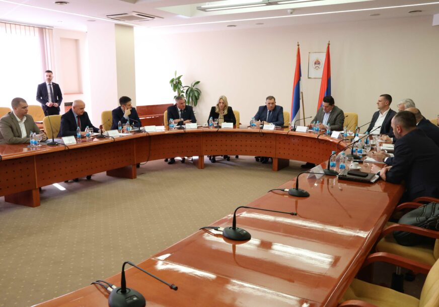 OPOZICIJA SE NIJE ODAZVALA Počeo sastanak vladajućih partija u Srpskoj o Izbornom zakonu