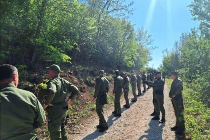 (VIDEO, FOTO) Priključilo se i 50 pripadnika Žandarmerije: Nastavlja se potraga za tijelom Danke Ilić (2)