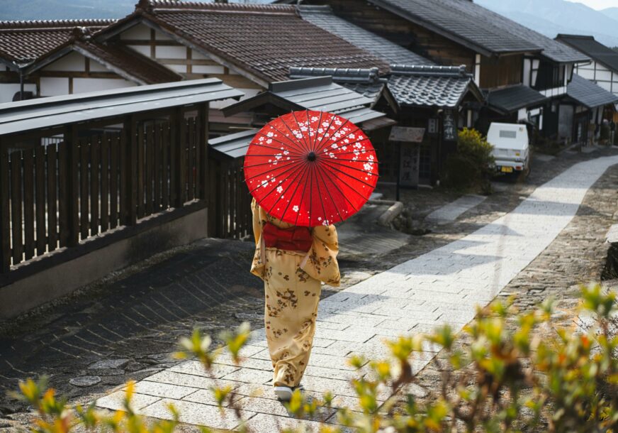 Žena u kimonu u Japanu