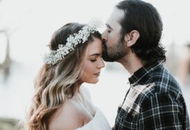 Najveći znak intimnosti: Poljubac u čelo ima duboko značenje, evo šta vam partner poručuje ovim gestom