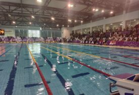 Velika imena u Banjaluci: Počeo Međunarodni plivački miting "22. april"