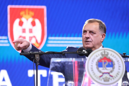 Dodik nakon Svesrpskog sabora "9. januar nije ukinut, borim se za državu Republiku Srpsku"
