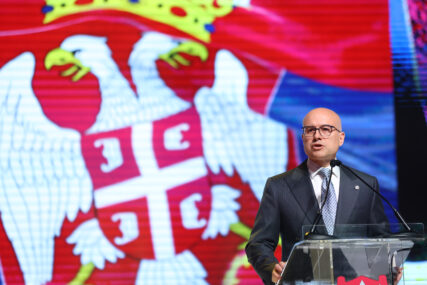 Nakon višečasovne rasprave "pala" odluka: Izabrana nova Vlada Srbije NA ČELU SA VUČEVIĆEM