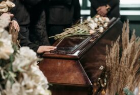 "Ovo je neobičan slučaj" Ženu PROGLASILI MRTVOM, spremali je za sahranu, a zatim je radnik primijetio da još uvijek diše