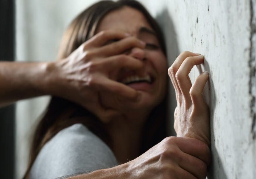 Stravično nasilje u porodici: Pretukao TRUDNU ŽENU zbog ručka, NASILNIK UHAPŠEN