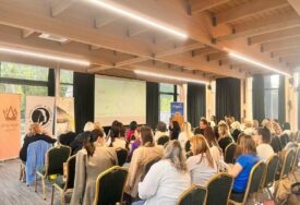 Omcafe kao prijatelj žena: Podržana konferencija "Sve smo mi heroine"