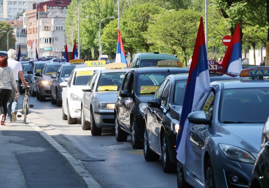 Taksisti protiv rezolucije o Srebrenici