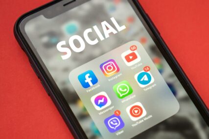 Društvene mreže i aplikacije