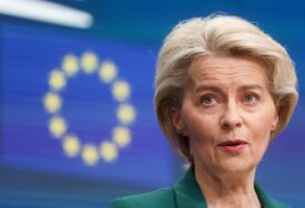"RASTU GLOBALNE PRIJETNJE" Fon der Lajen apeluje da EU pojača svoje odbrambeno-industrijske kapacitete