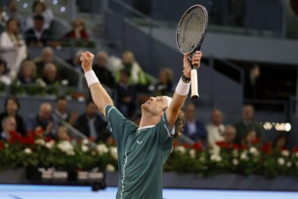 (VIDEO) Bez problema za Rusa: Andrej Rubljov se plasirao u finale mastersa u Madridu