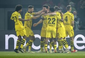 (VIDEO, FOTO) ŠOK U PARIZU Humels utišao Park Prinčeva i poslao Borusiju Dortmund u finale Lige šampiona