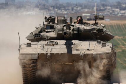 "OPERACIJA PROTIV TERORISTIČKIH META" Izraelski tenkovi ušli u centar Rafe na jugu Pojasa Gaze
