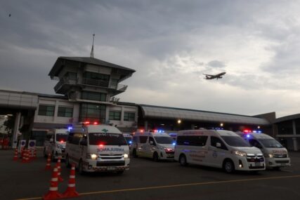 (VIDEO, FOTO) "OTVORILA SU SE VRATA PAKLA" Ispovijesti iz aviona u kojem je stradao putnik tokom turbulencija