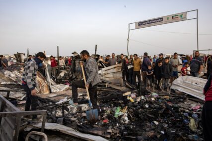 "GAZA JE PAKAO NA ZEMLJI" Nakon napada na izbjeglički kamp u Rafi Makron poslao snažnu poruku