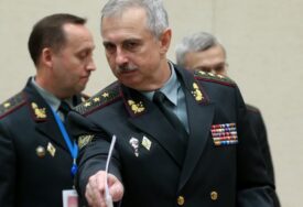 Traži se zbog krivičnog djela: MUP Rusije stavio na potjernicu i bivšeg ukrajinskog ministra odbrane