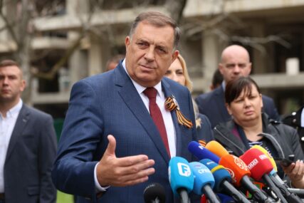 "Amerika je ćutala o iranskom prisustvu kod nas" Dodik smatra da Jevreji trebaju pomoći Srpskoj da se ODVOJI OD BiH, a potom se dotakao evropske ekonomije