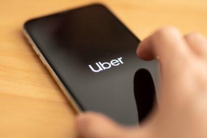 Podsjetnik za sigurnu vožnju: Uber upozorava putnike da vežu pojas