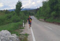 Pred ovim hrabrim humanitarcem je 245 kilometara puta: Aleksandar trči do Ostroga za pomoć bolesnoj djeci