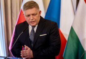 "Narednih nekoliko časova je ključno" Vlada Slovačke saopštila da je Robert Fico u ŽIVOTNOJ OPASNOSTI