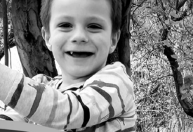 "Njegovo HRABRO SRCE nije moglo da se bori" Preminuo Konstantin Vasović (5) za kojeg se skupljala pomoć, od riječi majke i KAMEN BI ZAPLAKAO