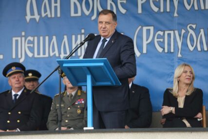 (FOTO) "Srpska je stvorena da bi sačuvala slobodu za njen narod" Dodik prisustvovao obilježavanju 32. godišnjice formiranja VRS