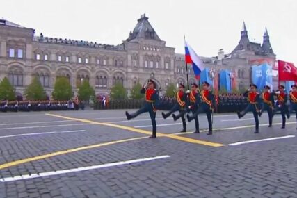 (VIDEO) RUSIJA OBILJEŽAVA DAN POBJEDE  Vojna paradu na Crvenom trgu u Moskvi