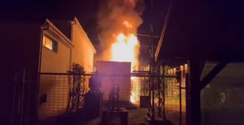 (VIDEO) GRAĐANE UZNEMIRILE EKSPLOZIJE Požar ugasio struju u ovom gradu u BiH