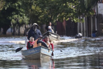POGOĐENO OKO 2 MILIONA LJUDI Najmanje 150 mrtvih, 112 nestalih u poplavama u Brazilu, raseljeno 620.000