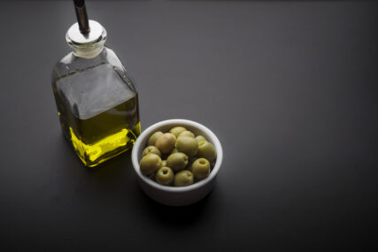 Samo pola kašičice smanjuje rizik: Maslinovo ulje pomaže u borbi protiv uporne bolesti