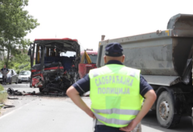 "Vozač je bio mrtav, vidjela sam mu glavu na volanu" Putnica iz autobusa smrti opisala JEZIVE SCENE na mjestu stravične nesreće