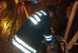 OLUJA POGODILA JUGOISTOK FRANCUSKE Jedna osoba poginula, oko 200 vatrogasaca na terenu