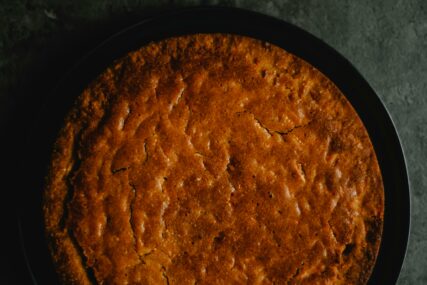 DESERT GOTOV ZA POLA SATA Isprobajte neobični kolač od mrkve i čokoladne glazure