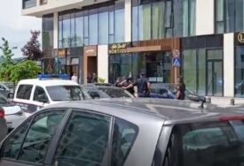 ZAPLIJENA STANOVA Velika policijska akcija u Sarajevu