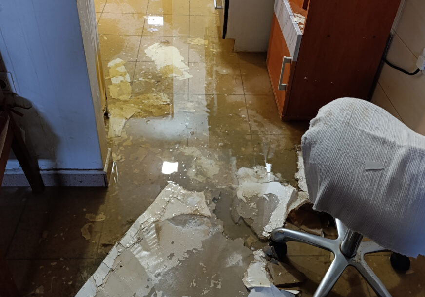 poplava u prostorijama daun centra banjaluka