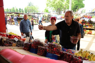 trešnje na tržnici u banjaluci 