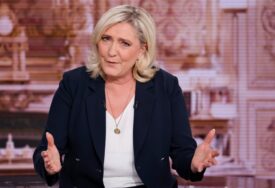 NAJNOVIJI REZULTATI IZBORA U FRANCUSKOJ Le Pen odnijela ubjedljivu pobjedu, Makron doživio potpuni debakl