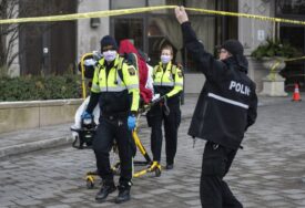 Svađa oko para dovela do tragedije: U pucnjavi u Torontu UBIJENE 3 OSOBE, među njima i ubica