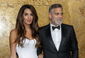 Čuveni glumac zvao Bijelu kuću zbog supruge: Džordž Kluni ljut na Bajdena, njegovoj ženi AMAL PRIJETI DEPORTOVANJE