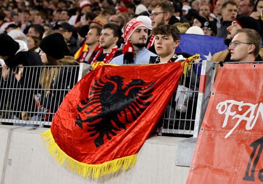 (FOTO) OČEKUJE SE 50.000 NAVIJAČI Albanci u "invaziji" na Dortmund