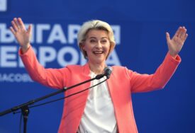 VREDAN 50 MILIJARDI DOLARA Ursula fon der Lajen istakla da će sve zemlje G7 doprinijeti paketu zajma Ukrajini