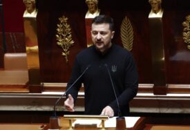 "NEMAMO PRAVO DA IZGUBIMO" Zelenski se obratio francuskim poslanicima, naglasio da je Ukrajina ključ bezbjednosti Evrope