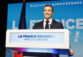 PONIZIO MAKRONA Kandidat za premijera poručio da neće slati francuske trupe u ratom razorenu zemlju