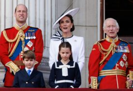 (FOTO) Kejt Midlton na balkonu Bakingemske palate pored kralja: Monarh i princeza prvi put ZAJEDNO U JAVNOST nakon 6 mjeseci