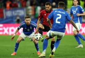 (FOTO) Pobjedom krenuli u odbranu trofeja: Italija nakon preokreta savladala Albaniju