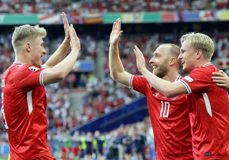 (FOTO) NAJLJEPŠA PRIČA EVROPSKOG PRVENSTVA 1.100 dana poslije srčanog udara, Eriksen se vratio na EURO i postigao gol za Dansku
