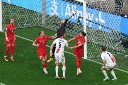 (VIDEO) Sve pršti u Dortmundu: Mikautadze strijelac istorijskog gola za Gruziju