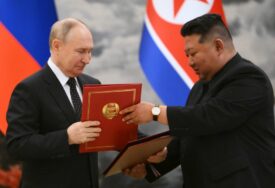 Na poklon dobio i 2 psa: Putin u Sjevernoj Koreji ODLIKOVAN ORDENOM Kim II Sunga