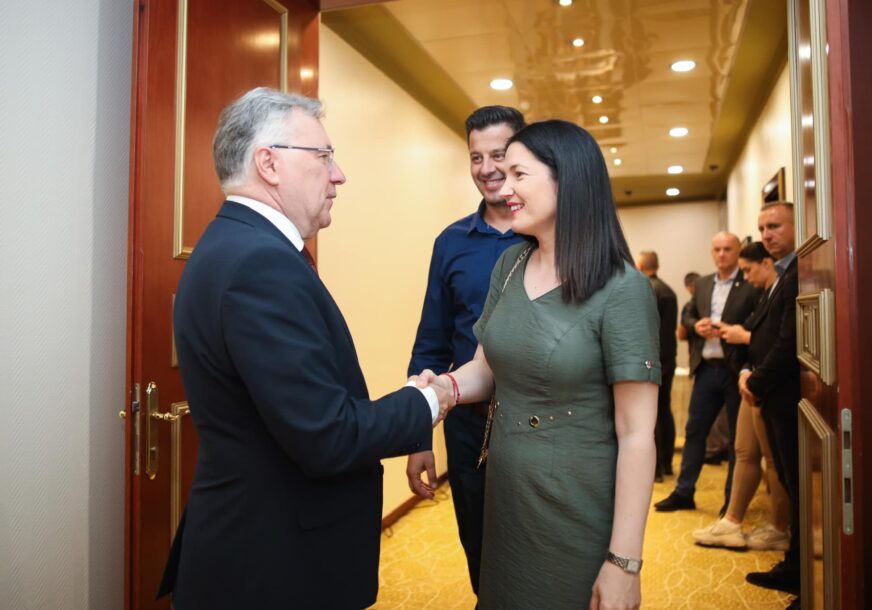 Jelena Trivić sa ruskim ambasadorom