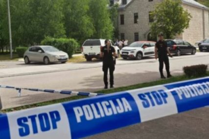 BOMBA POSTAVLJENA NA DRVO Novi detalji eksplozije na Cetinju, žrtve se dovezle u blindiranom autu